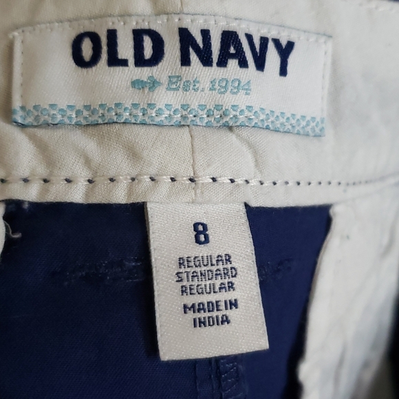 Old Navy chino shorts size 8 - Picture 3 of 4
